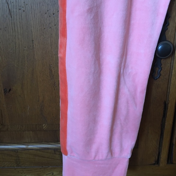 Juicy Couture Velour Jogger - Picture 3 of 4